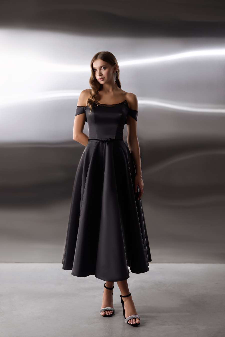 Ellie (black)