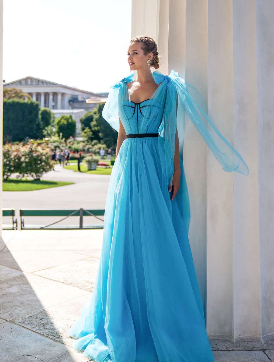 Emica blue
