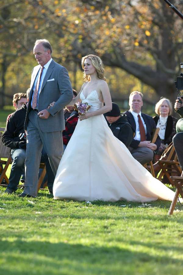 Anna Paquin films a Wedding Scene for The Romantics11